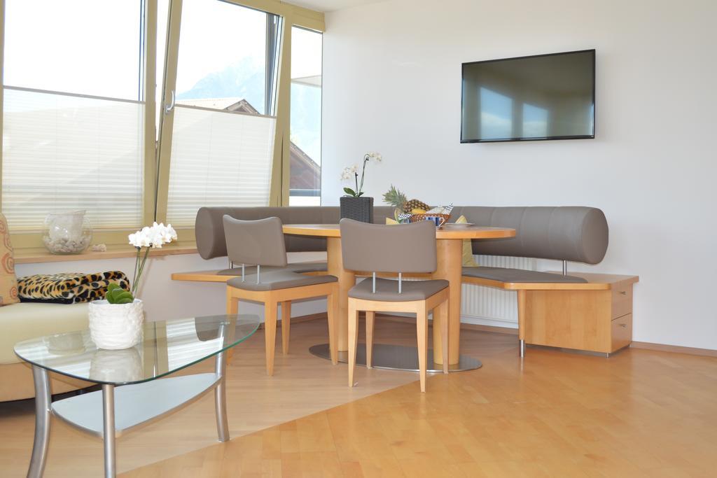 טירולו Residence Ladurn מראה חיצוני תמונה
